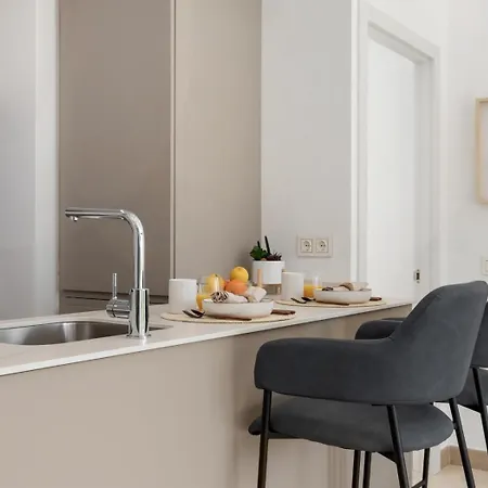 아파트 Andalucia Del Mar 10 06 *