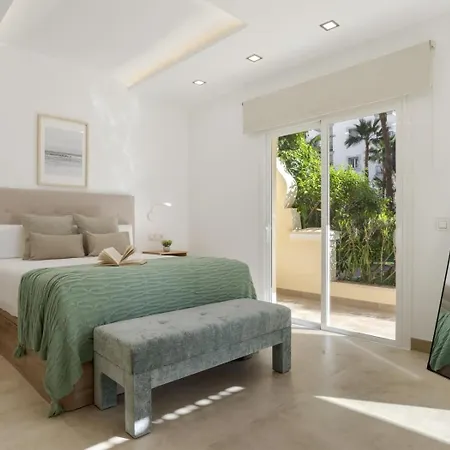 Andalucia Del Mar 10 06 *