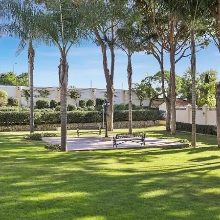 아파트 Andalucia Del Mar 10 06 *